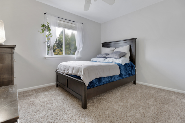 Elgin, Illinois, 60124, United States, 5 Bedrooms Bedrooms, ,3 BathroomsBathrooms,Residential,For Sale,1983976