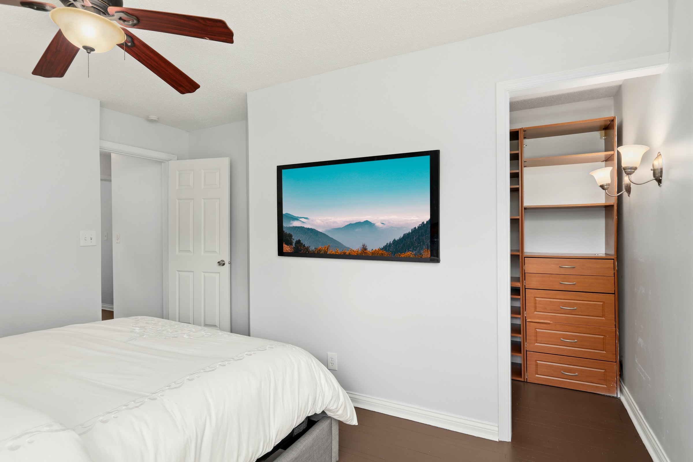  8609 West River Road, Brooklyn Park, MN 55444 - 物件實景