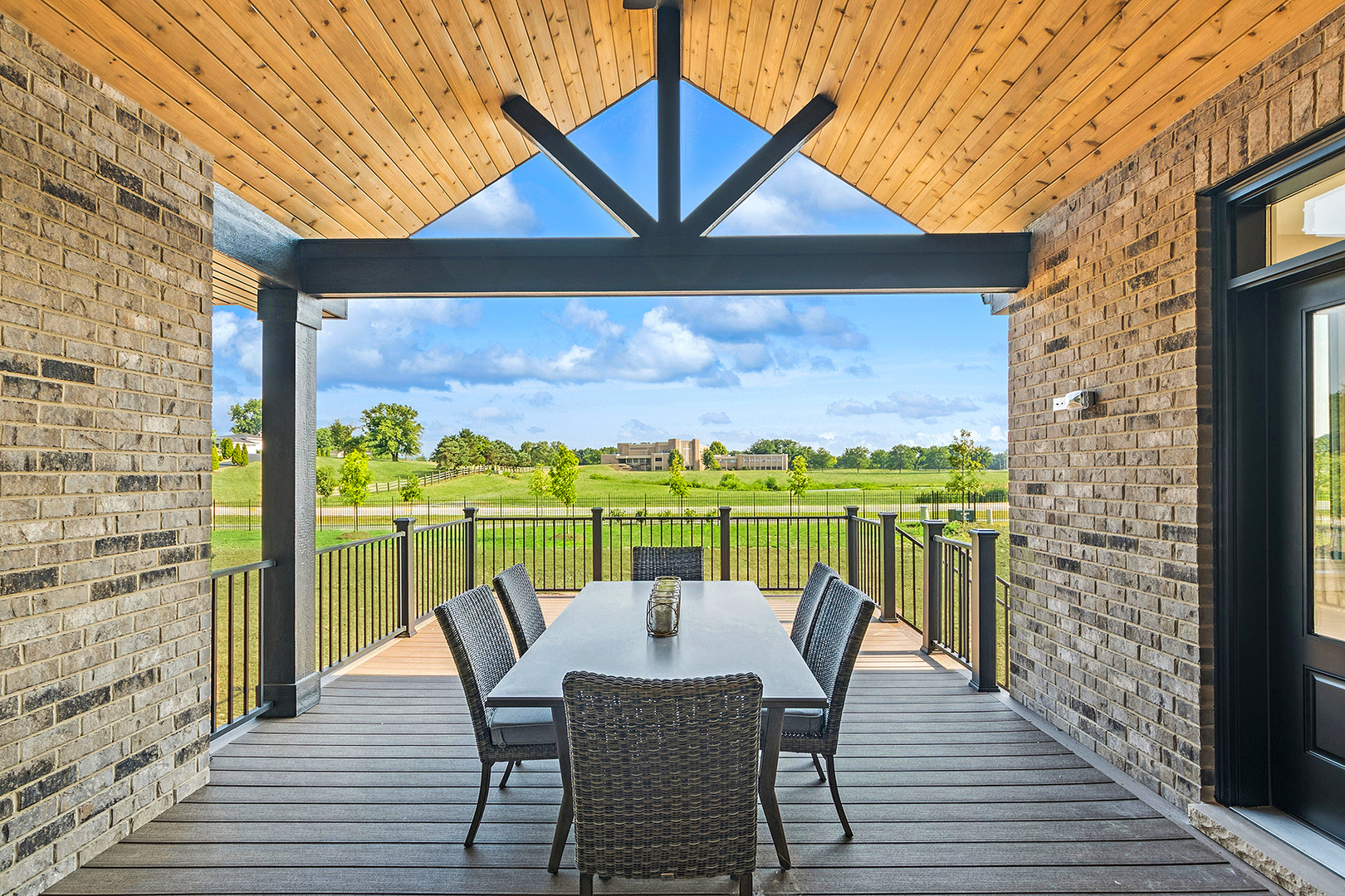 Orland Park, Illinois, 60467, United States, 2 Bedrooms Bedrooms, ,2 BathroomsBathrooms,Residential,For Sale,1921917