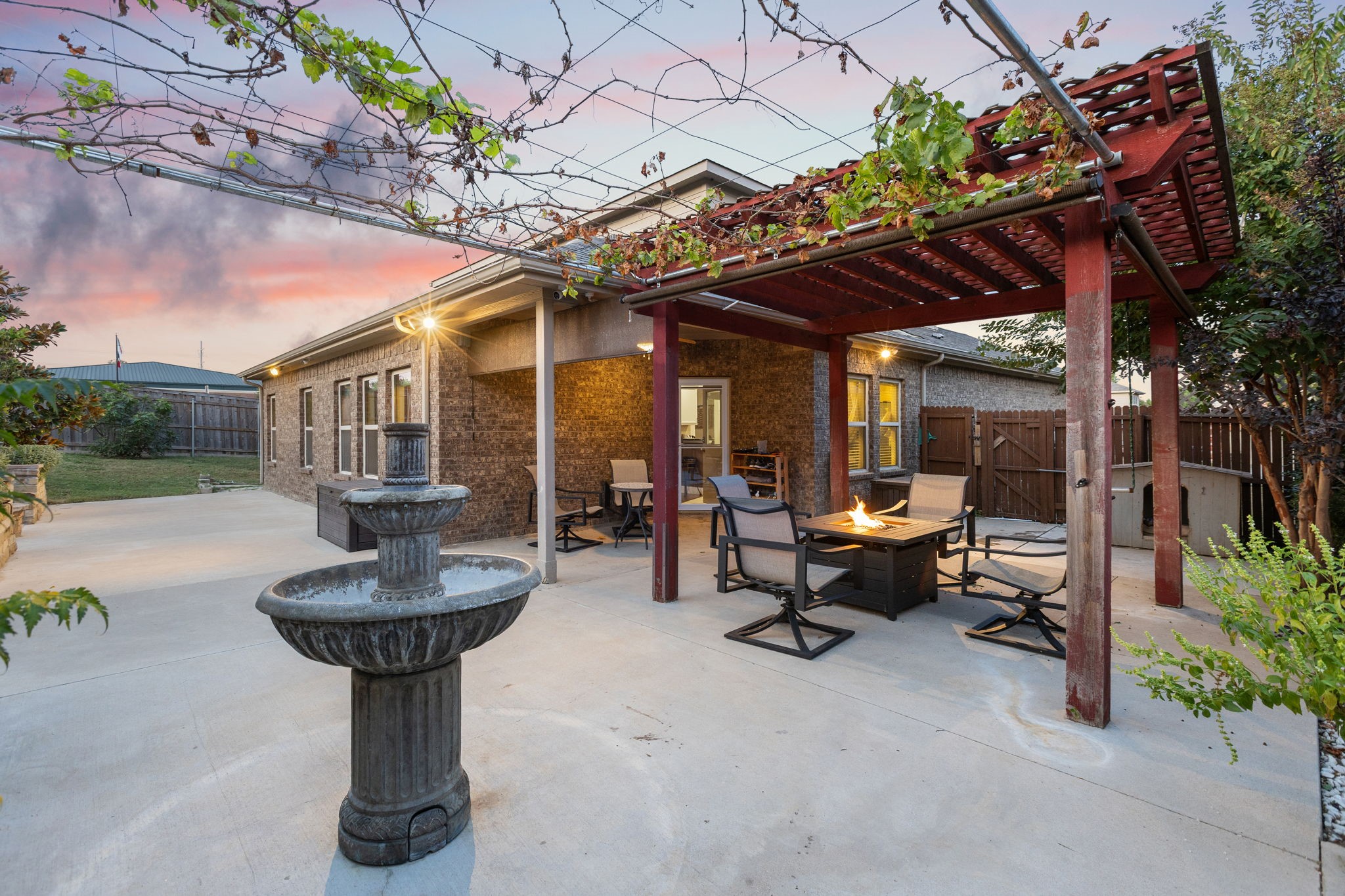 McKinney, Texas, 75071, United States, 5 Bedrooms Bedrooms, ,4 BathroomsBathrooms,Residential,For Sale,1970372