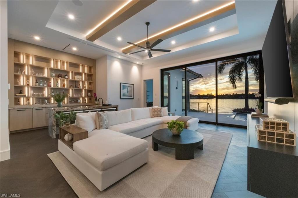 Naples, Florida, 34102, United States, 5 Bedrooms Bedrooms, ,7 BathroomsBathrooms,Residential,For Sale,1991878