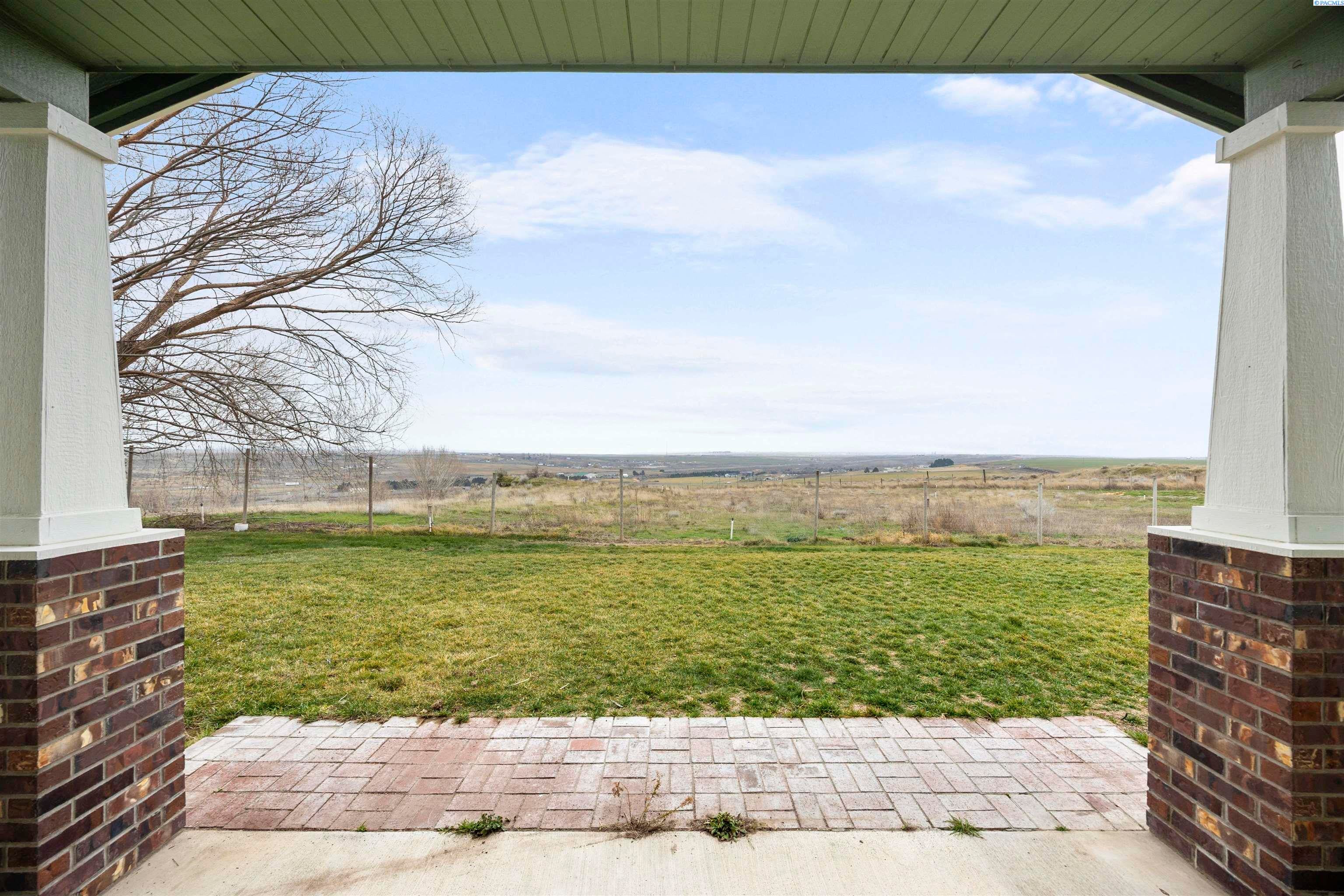Eltopia, Washington, 99330, United States, 5 Bedrooms Bedrooms, ,4 BathroomsBathrooms,Residential,For Sale,2012124
