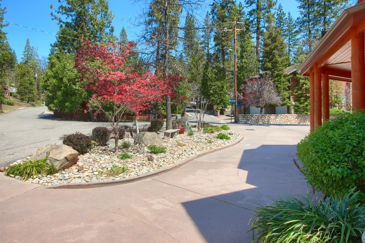 Bass Lake, California, 93604, United States, 3 Bedrooms Bedrooms, ,3 BathroomsBathrooms,Residential,For Sale,1975470