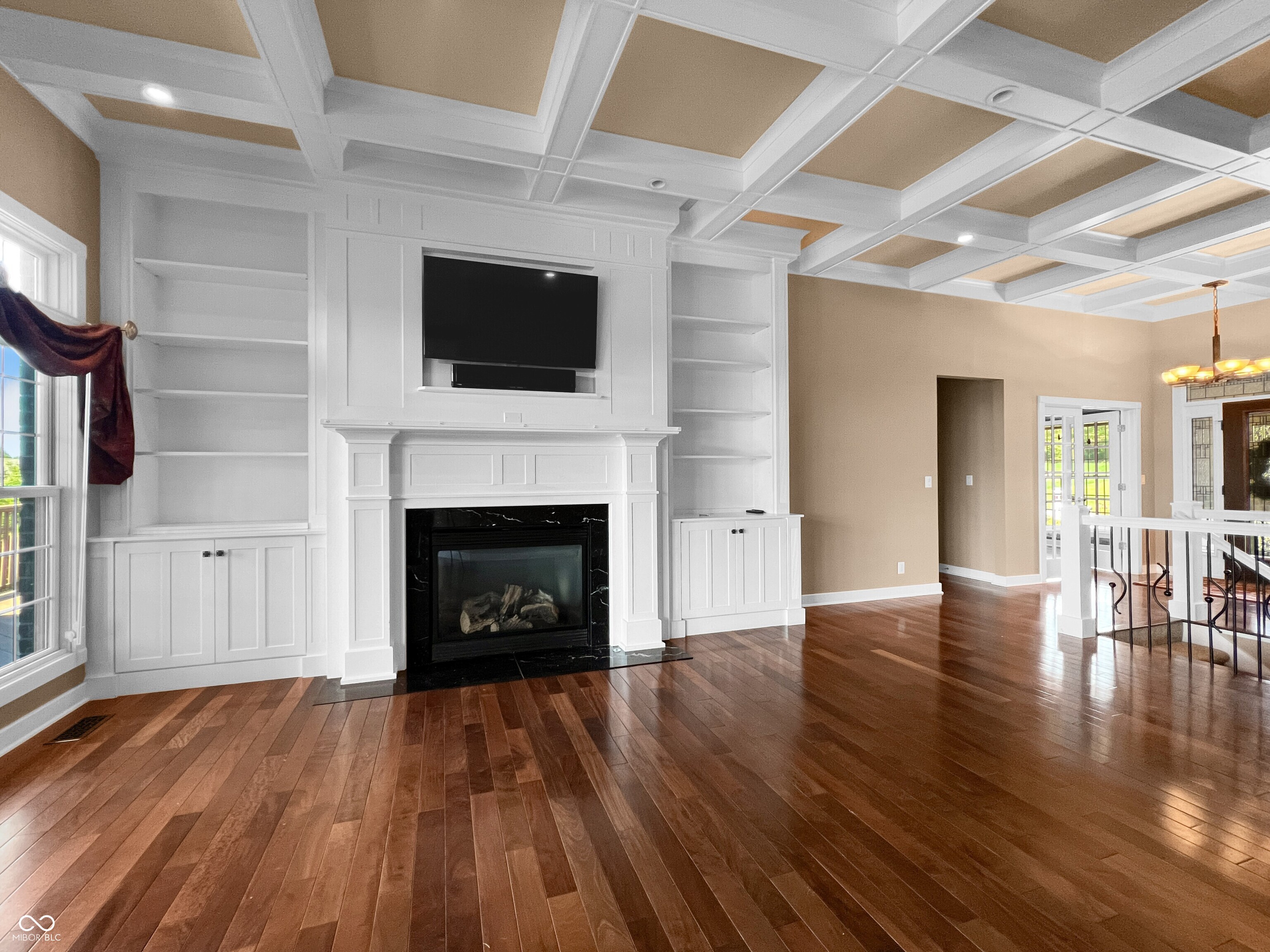 Columbus, Indiana, 47201, United States, 3 Bedrooms Bedrooms, ,3 BathroomsBathrooms,Residential,For Sale,1977125