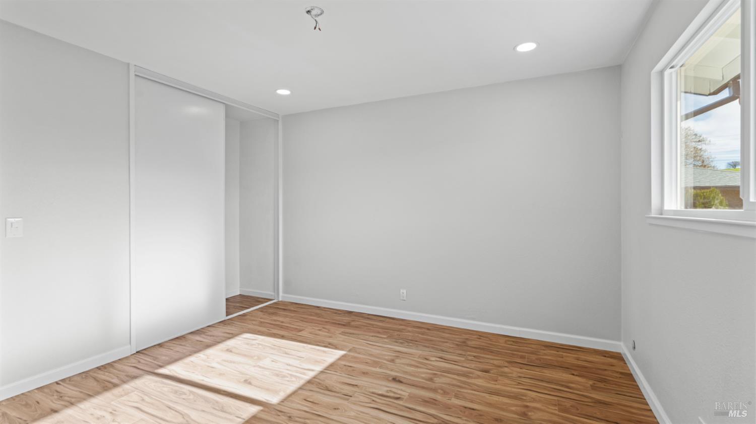 Vacaville, California, 95688, United States, 4 Bedrooms Bedrooms, ,2 BathroomsBathrooms,Residential,For Sale,2008554