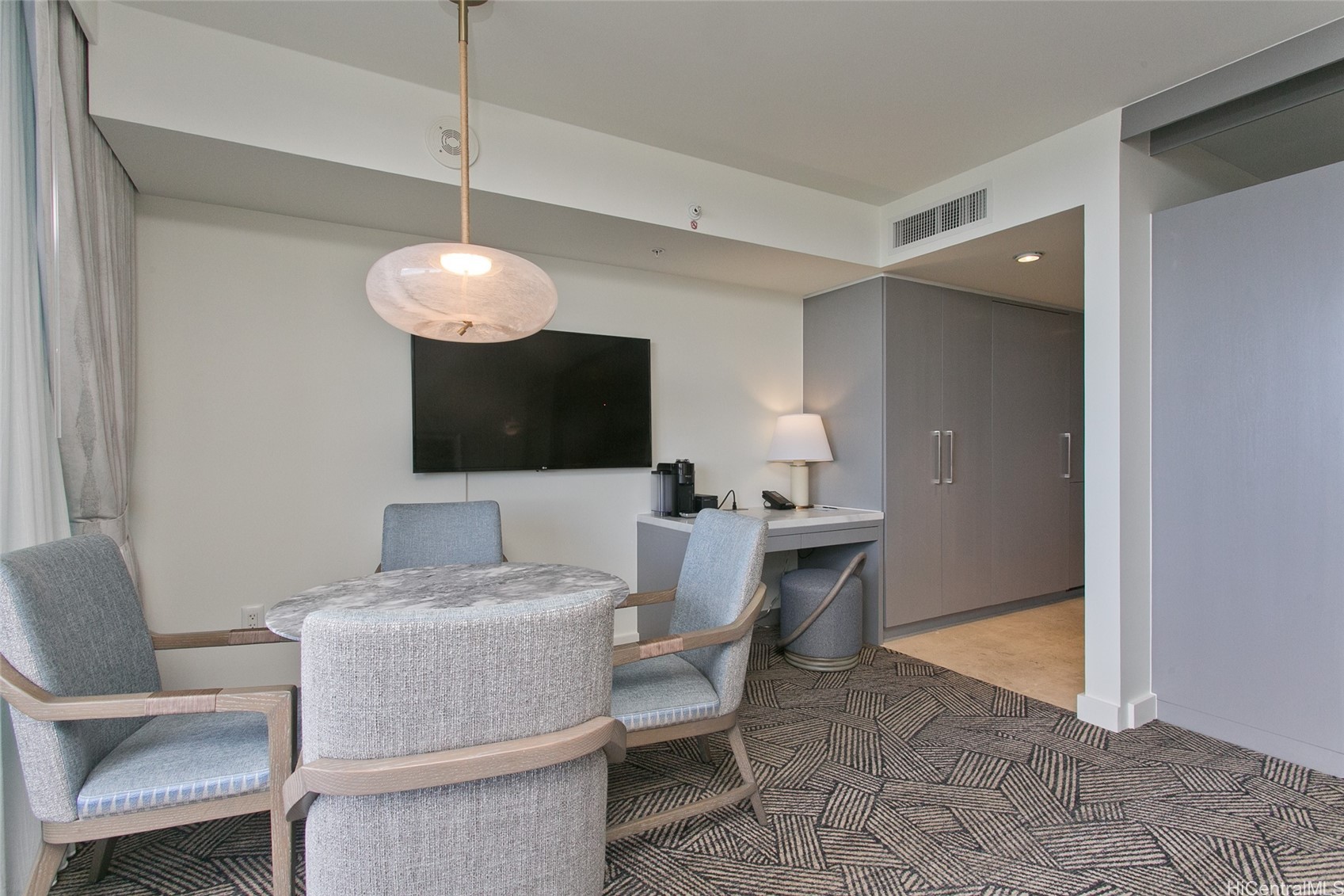 Honolulu, Hawaii, 96815, United States, 1 Bedroom Bedrooms, ,1 BathroomBathrooms,Residential,For Sale,1999887