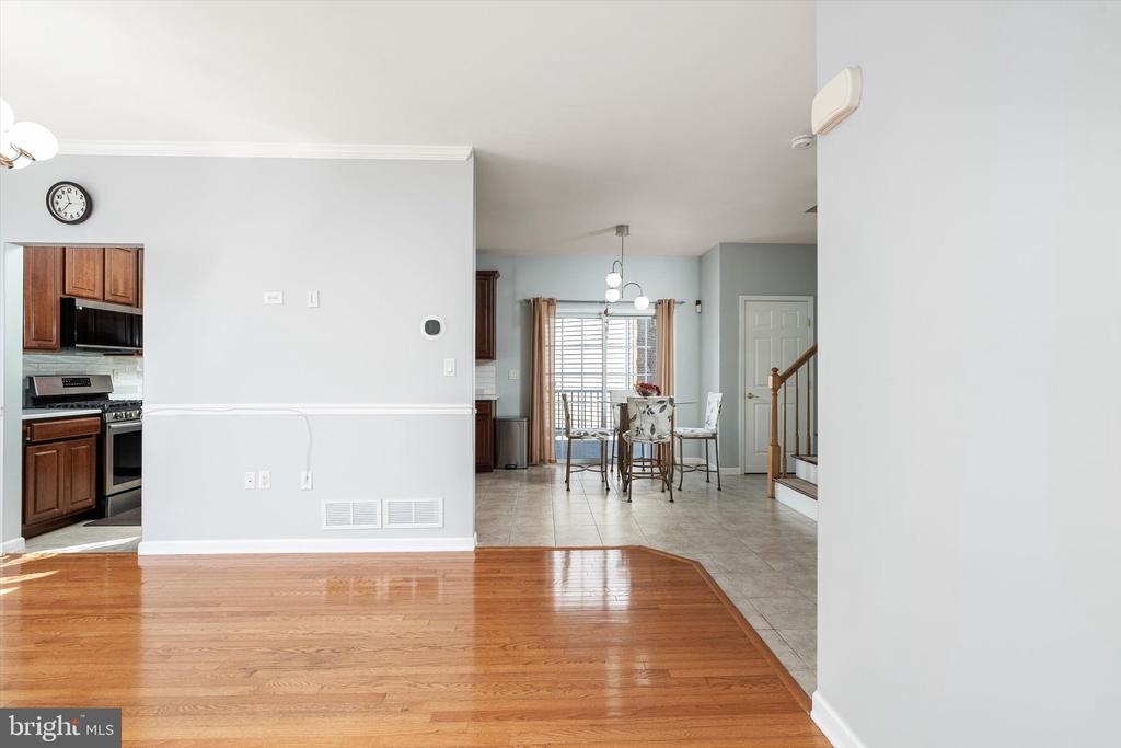 Monroe Twp, New Jersey, 08831, United States, 4 Bedrooms Bedrooms, ,3 BathroomsBathrooms,Residential,For Sale,1930575