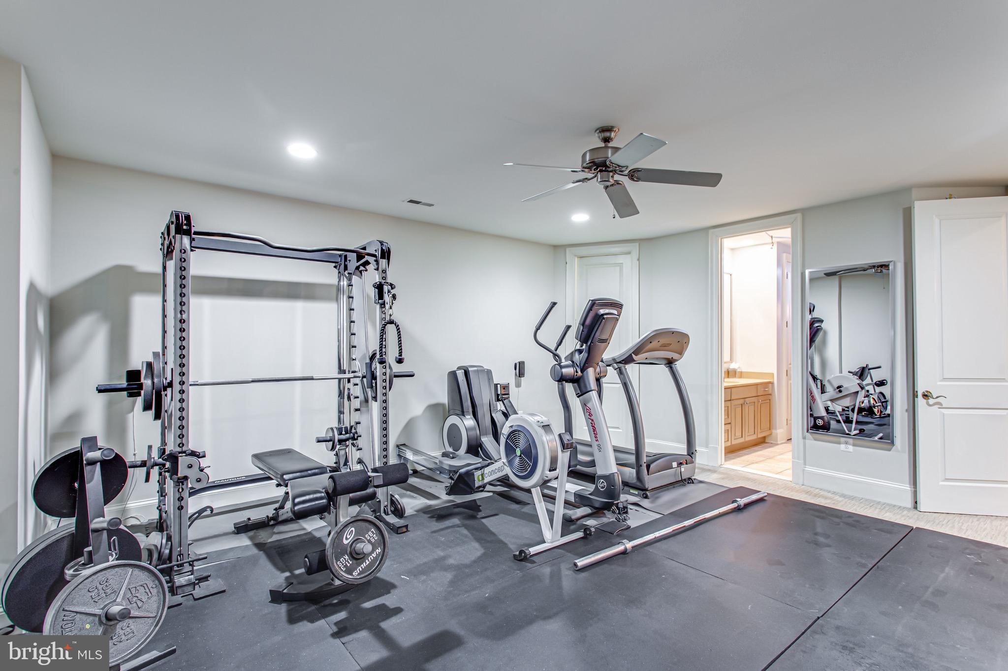 Mclean, Virginia, 22102, United States, 7 Bedrooms Bedrooms, ,10 BathroomsBathrooms,Residential,For Sale,1842537