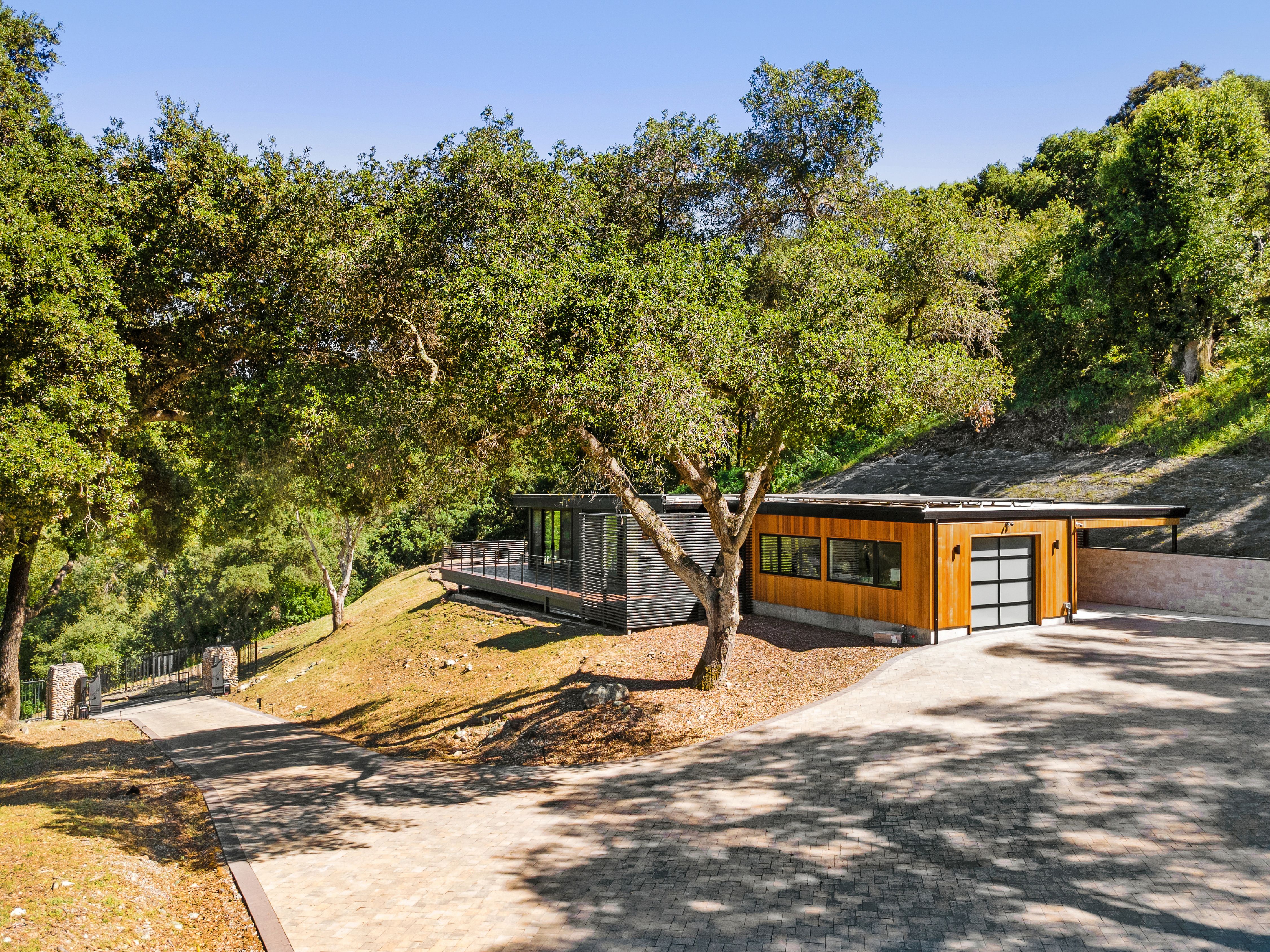  Modern Off-Grid Compound with Panoramic Valley Views - 物件實景