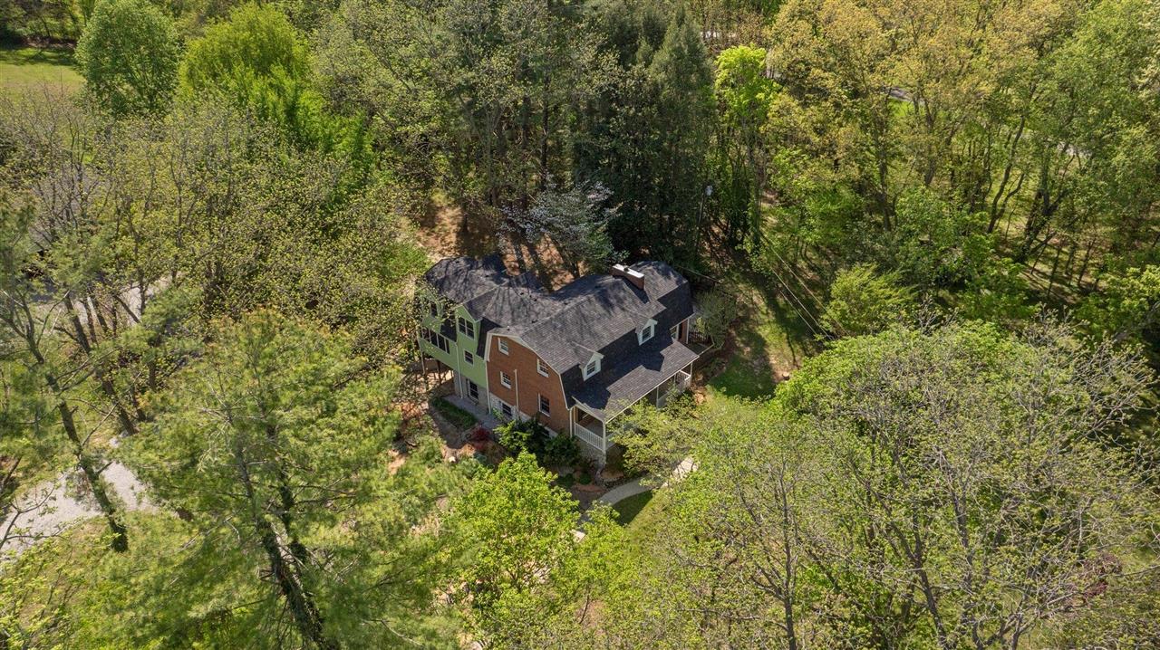 Bowling Green, Kentucky, 42103, United States, 4 Bedrooms Bedrooms, ,5 BathroomsBathrooms,Residential,For Sale,1991633