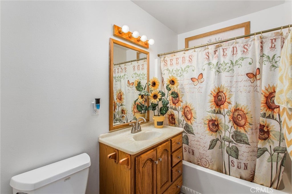 Oak Hills, California, 92344, United States, 3 Bedrooms Bedrooms, ,4 BathroomsBathrooms,Residential,For Sale,1977382