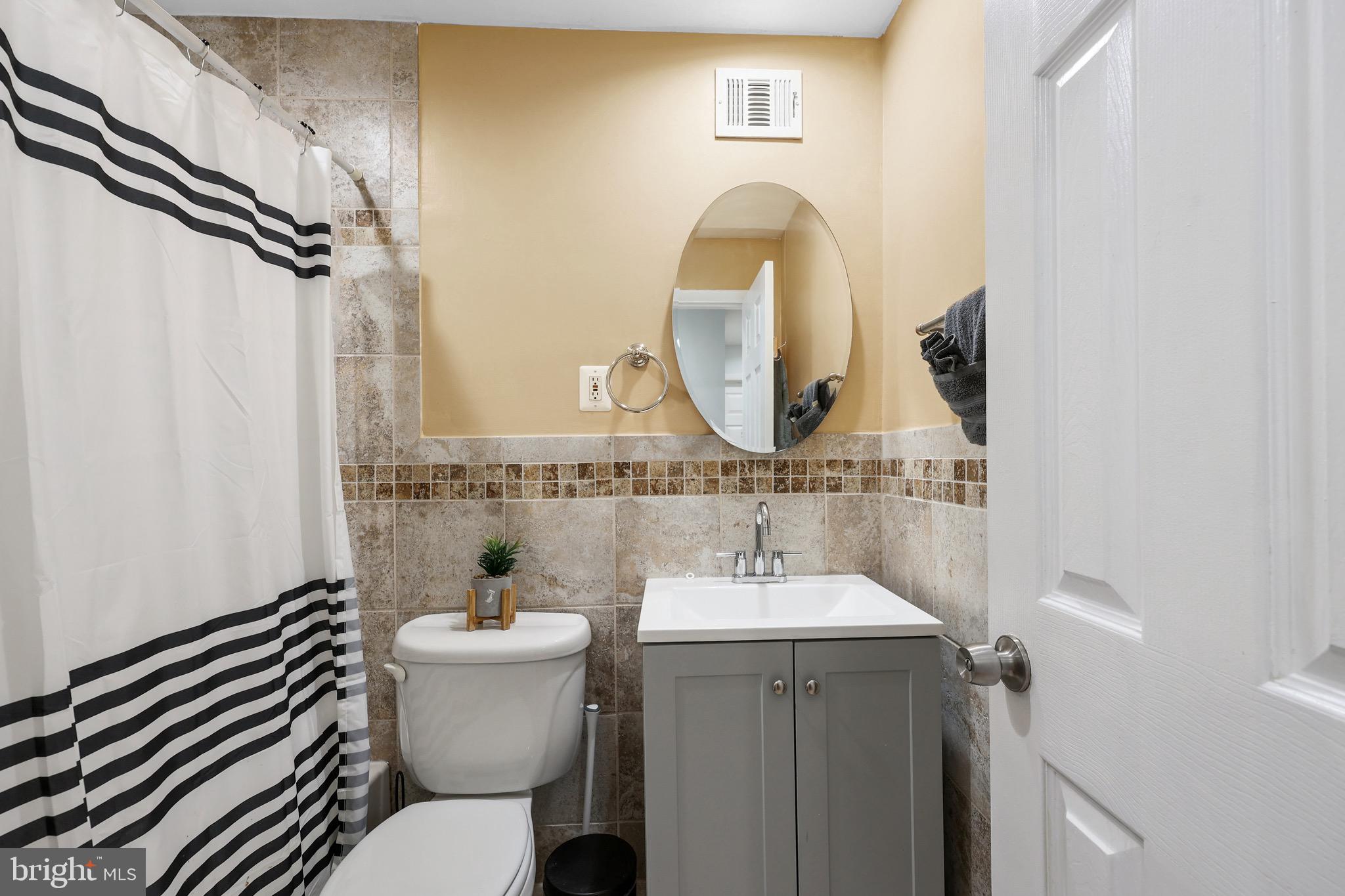 Annandale, Virginia, 22003, United States, 5 Bedrooms Bedrooms, ,3 BathroomsBathrooms,Residential,For Sale,1937773