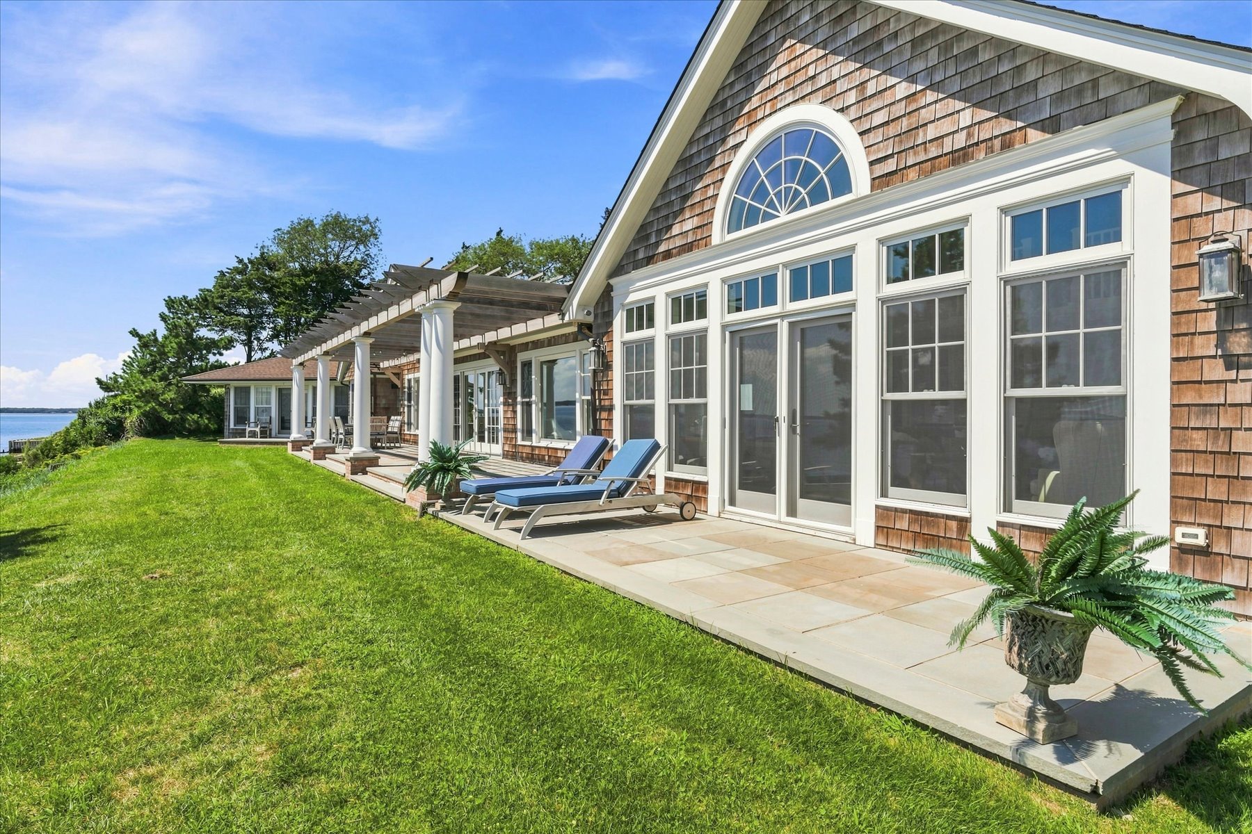  920 Cedar Point Drive E, Southold, NY, 11971 - 物件實景