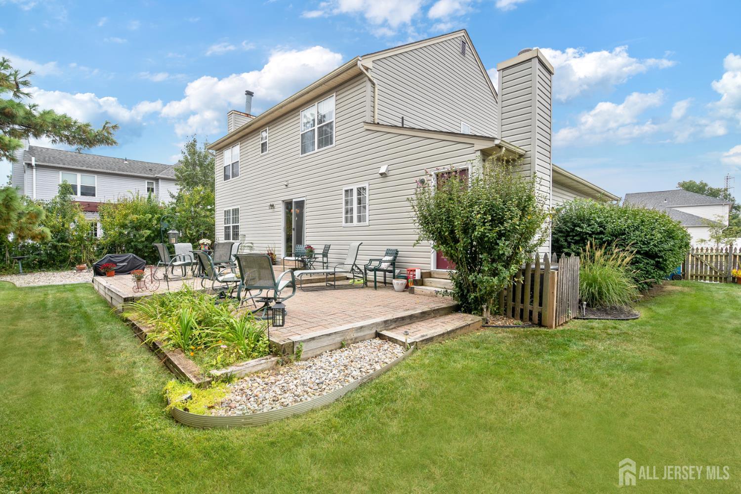 Piscataway, New Jersey, 08854, United States, 4 Bedrooms Bedrooms, ,3 BathroomsBathrooms,Residential,For Sale,1979846