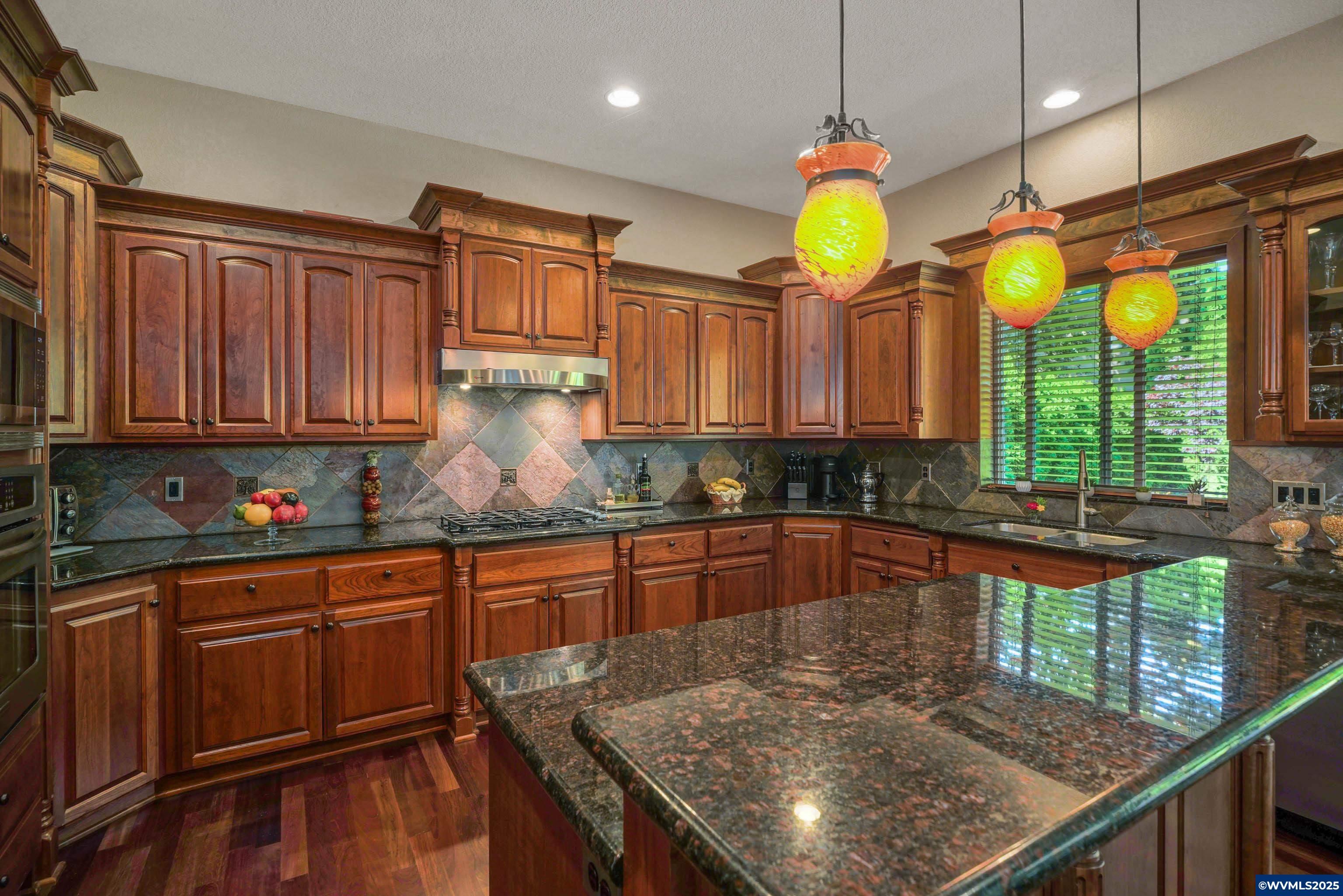Salem, Oregon, 97306, United States, 4 Bedrooms Bedrooms, ,4 BathroomsBathrooms,Residential,For Sale,1857548