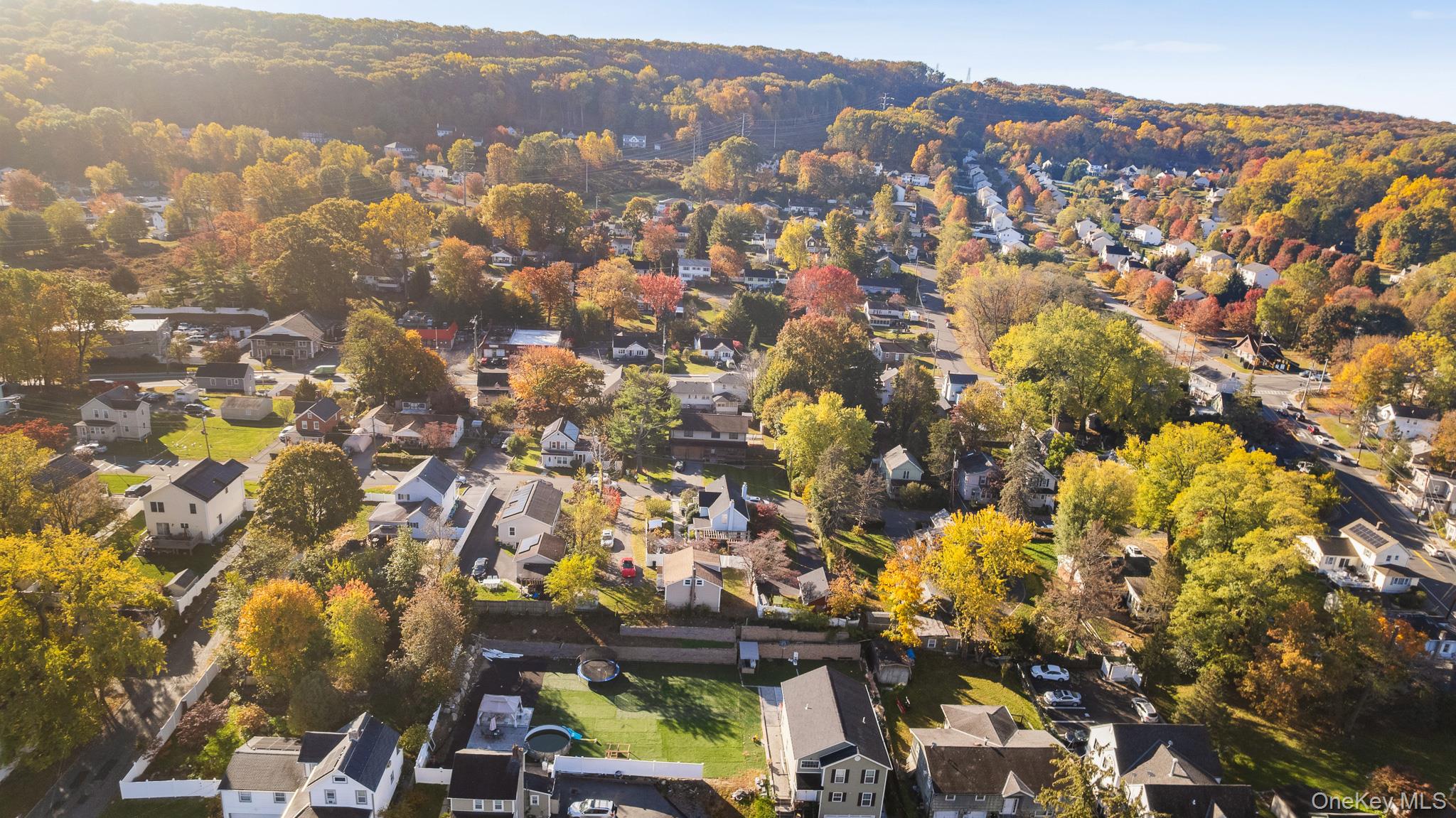 Garnerville, New York, 10923, United States, 3 Bedrooms Bedrooms, ,2 BathroomsBathrooms,Residential,For Sale,1974386