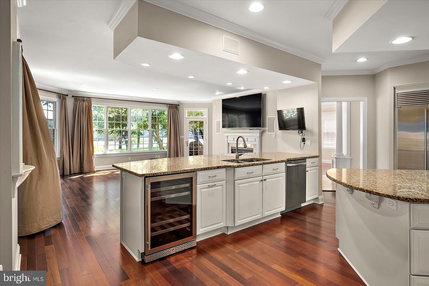 Salisbury, Maryland, 21801, United States, 4 Bedrooms Bedrooms, ,4 BathroomsBathrooms,Residential,For Sale,1874364