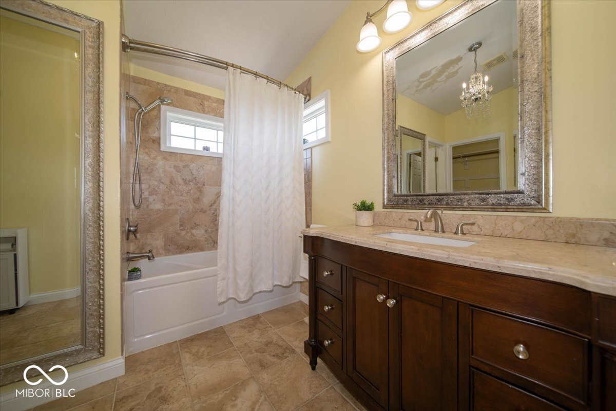 Noblesville, Indiana, 46060, United States, 4 Bedrooms Bedrooms, ,3 BathroomsBathrooms,Residential,For Sale,2048324