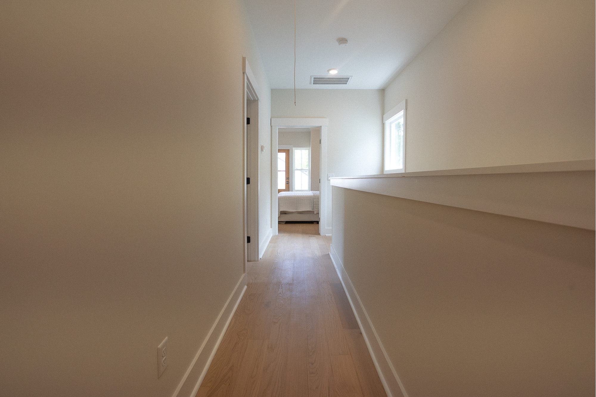  807 E 36th Street - 物件實景