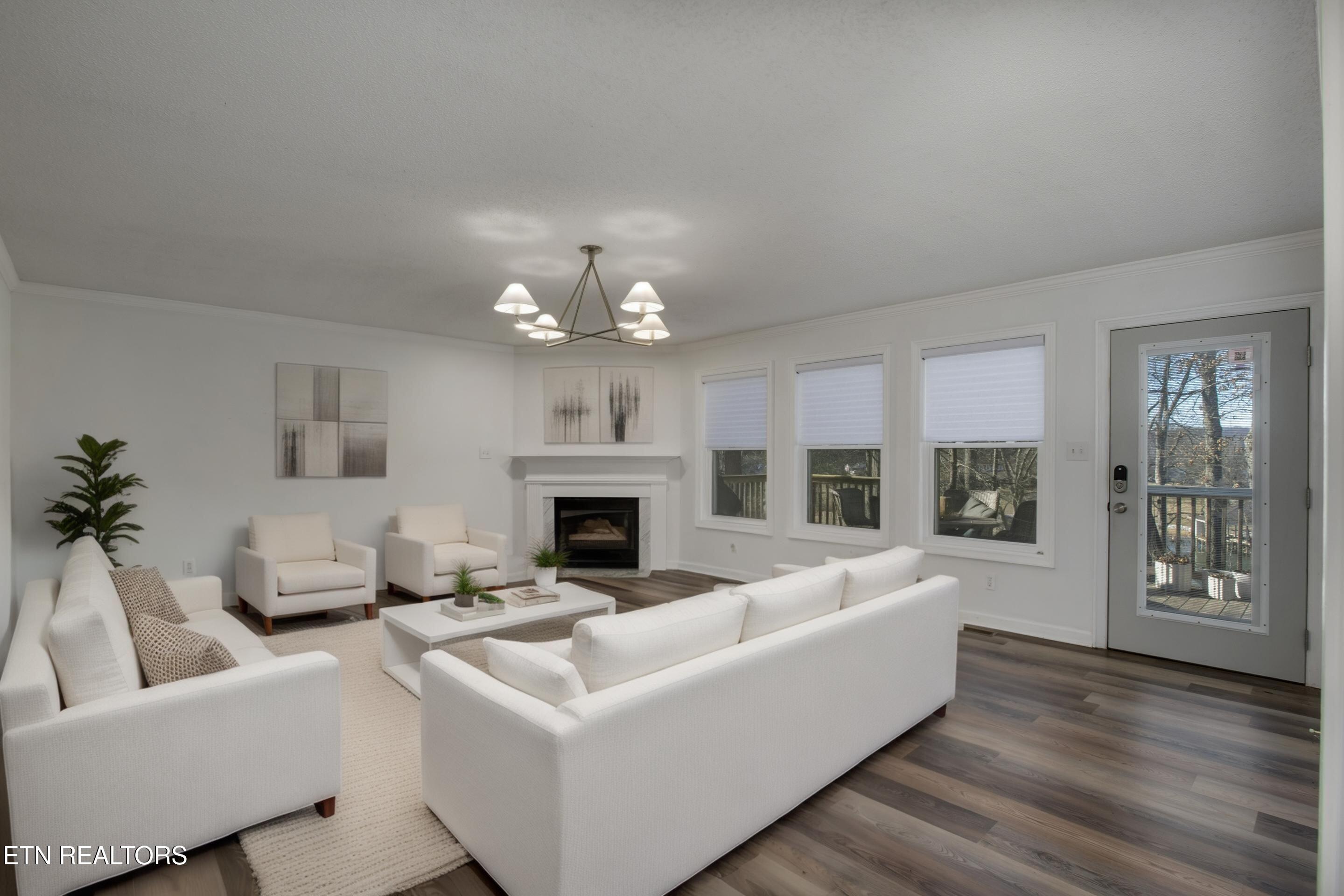 Kingston, Tennessee, 37763, United States, 4 Bedrooms Bedrooms, ,4 BathroomsBathrooms,Residential,For Sale,2011823