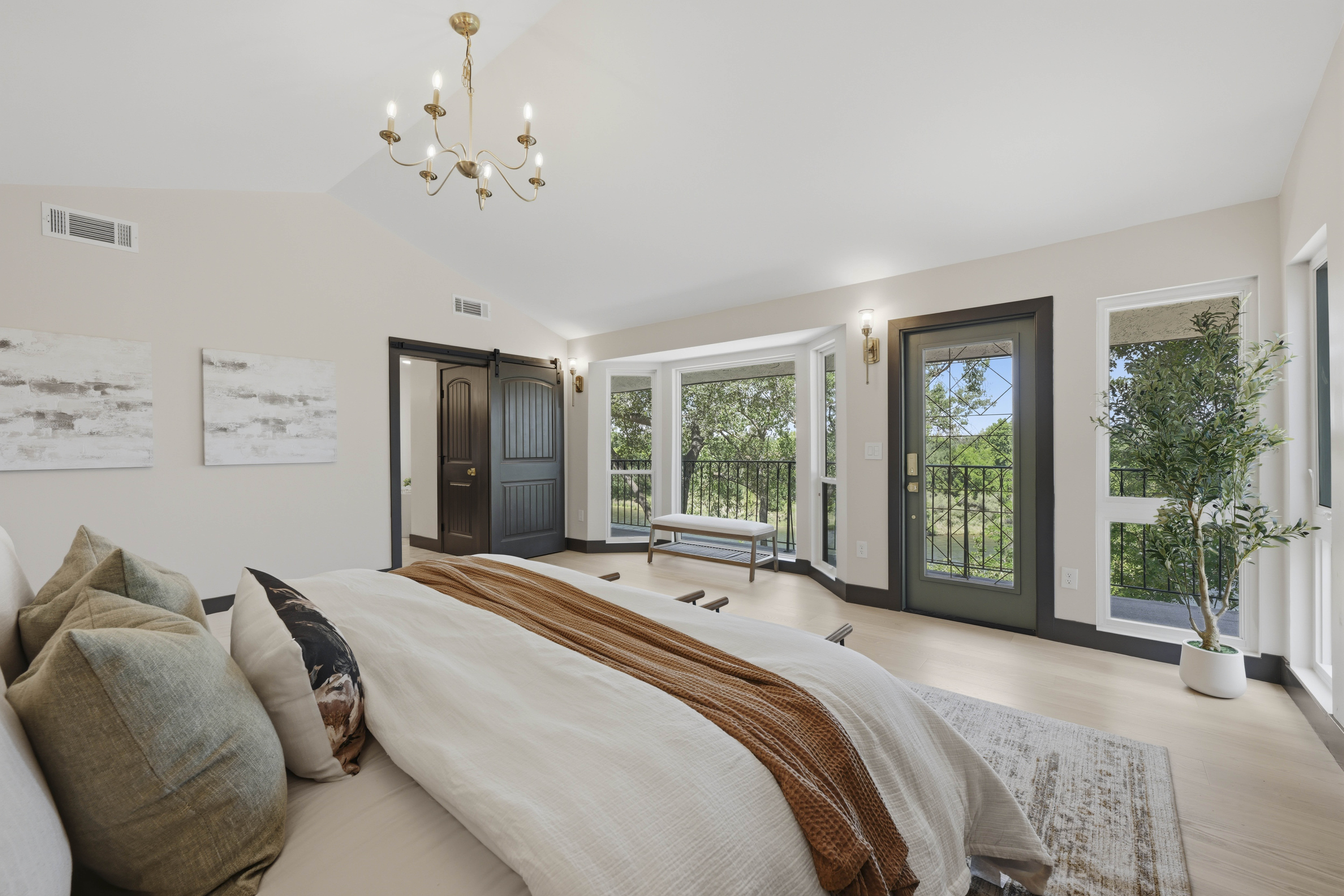  9815 Mira Del Rio Drive, Sacramento, CA 95827 - 物件實景