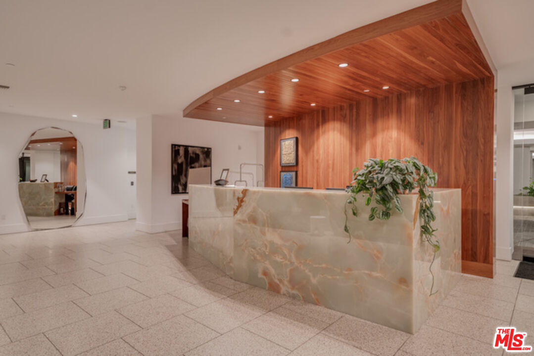 Los Angeles, California, 90024, United States, 2 Bedrooms Bedrooms, ,2 BathroomsBathrooms,Residential,For Sale,1940220