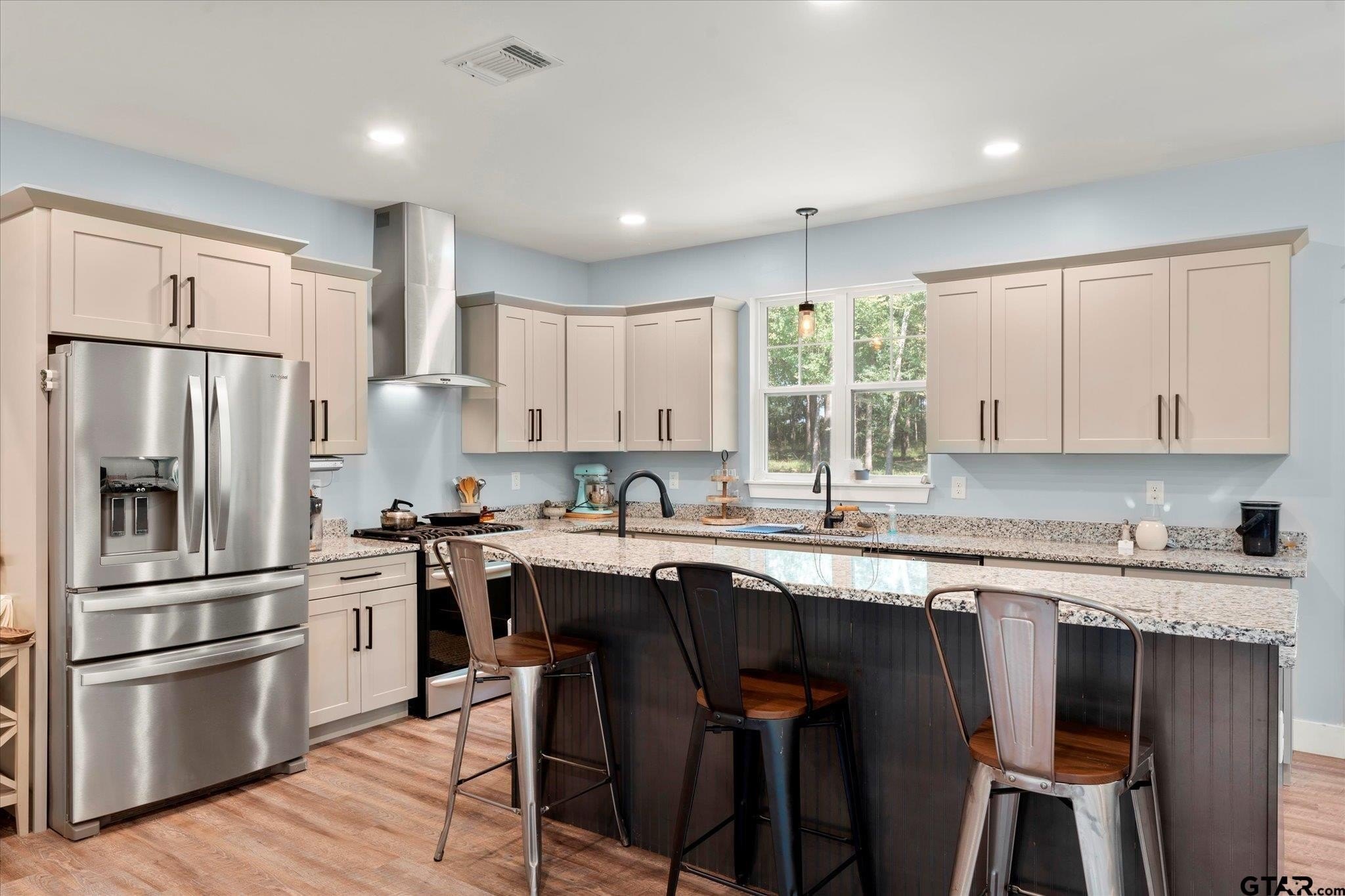 Pittsburg, Texas, 75686, United States, 3 Bedrooms Bedrooms, ,3 BathroomsBathrooms,Residential,For Sale,1937042