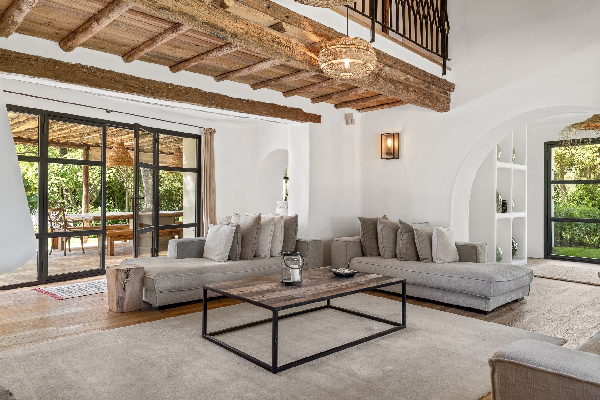  Renovated villa for sale in Mougins, 400 sqm, 5 bedrooms, Spa, pool, hillside v… - 物件實景