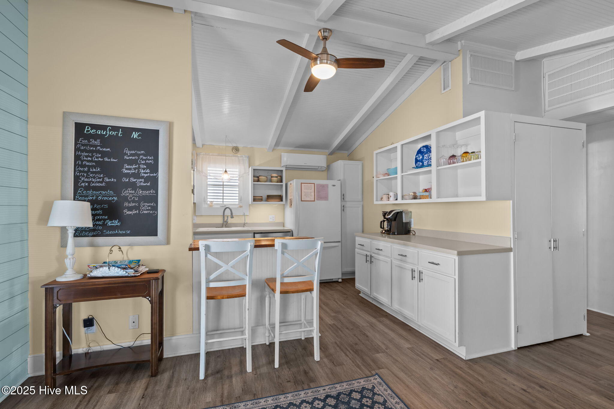 Beaufort, North Carolina, 28516, United States, 3 Bedrooms Bedrooms, ,2 BathroomsBathrooms,Residential,For Sale,1994463