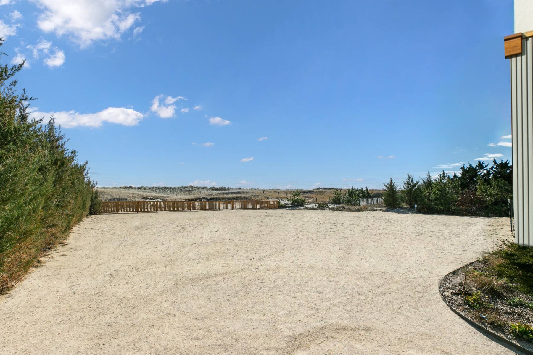  BRAND NEW MODERN OCEANFRONT w/ POOL on 2.6 ACRES IN AMAGANSETT - 物件實景