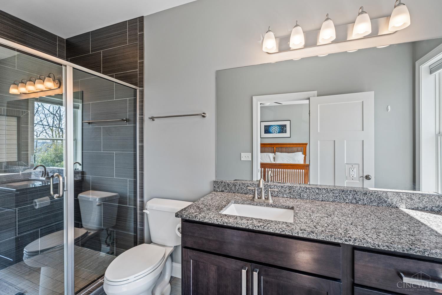 Cincinnati, Ohio, 45202, United States, 3 Bedrooms Bedrooms, ,4 BathroomsBathrooms,Residential,For Sale,1968931