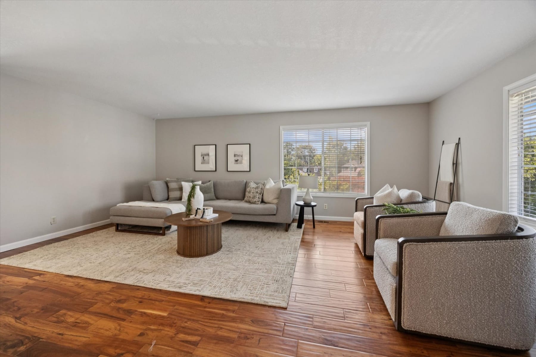  11445 SW WOODLEE HEIGHTS CT Portland, OR 97219 - 物件實景