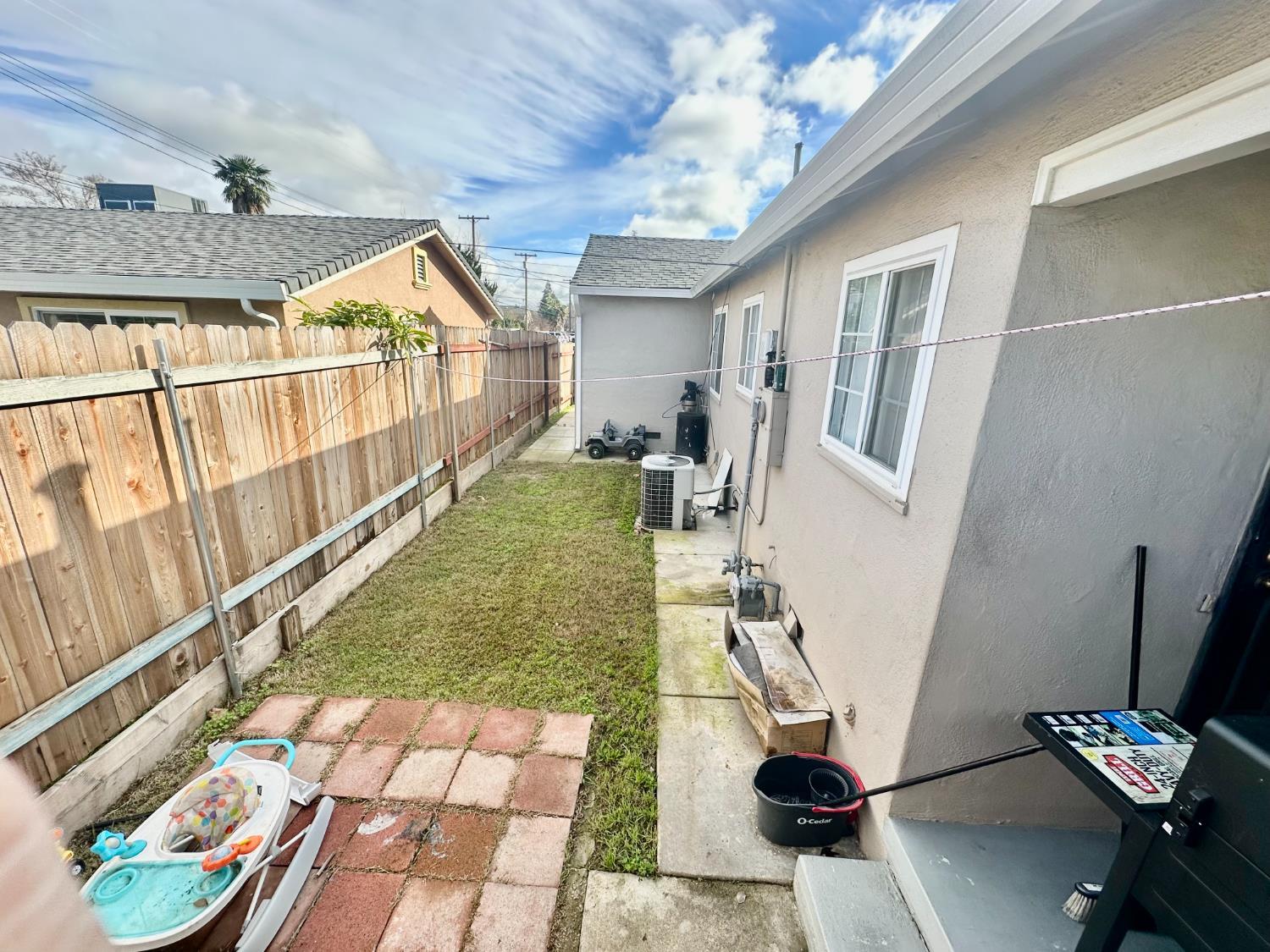 Lodi, California, 95240, United States, 3 Bedrooms Bedrooms, ,2 BathroomsBathrooms,Residential,For Sale,2009722