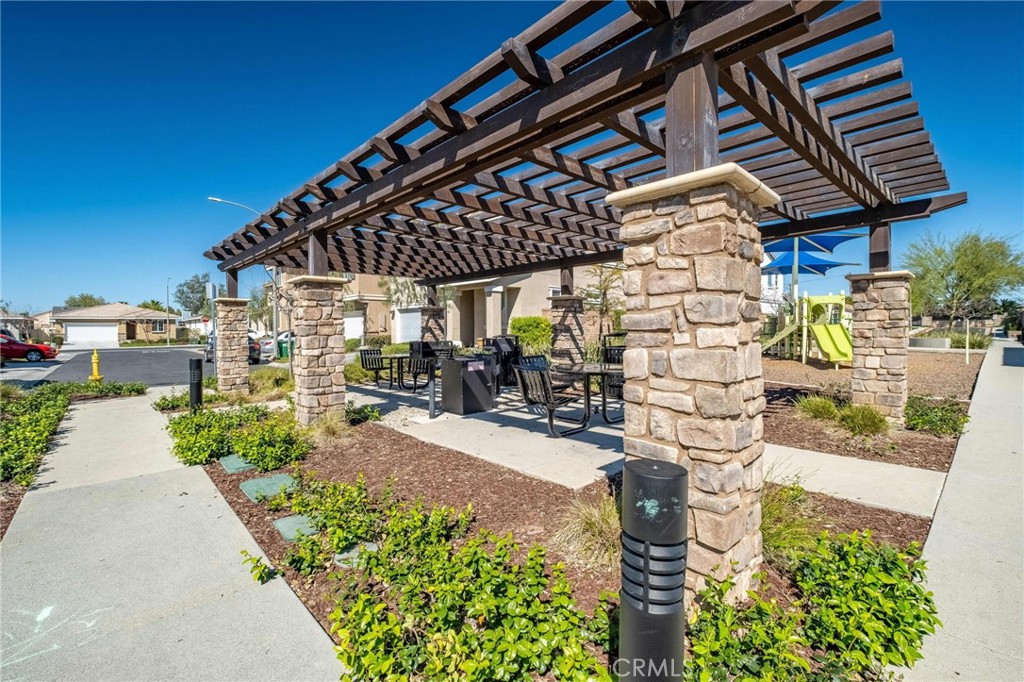 Moreno Valley, California, 92553, United States, 3 Bedrooms Bedrooms, ,2 BathroomsBathrooms,Residential,For Sale,2042349
