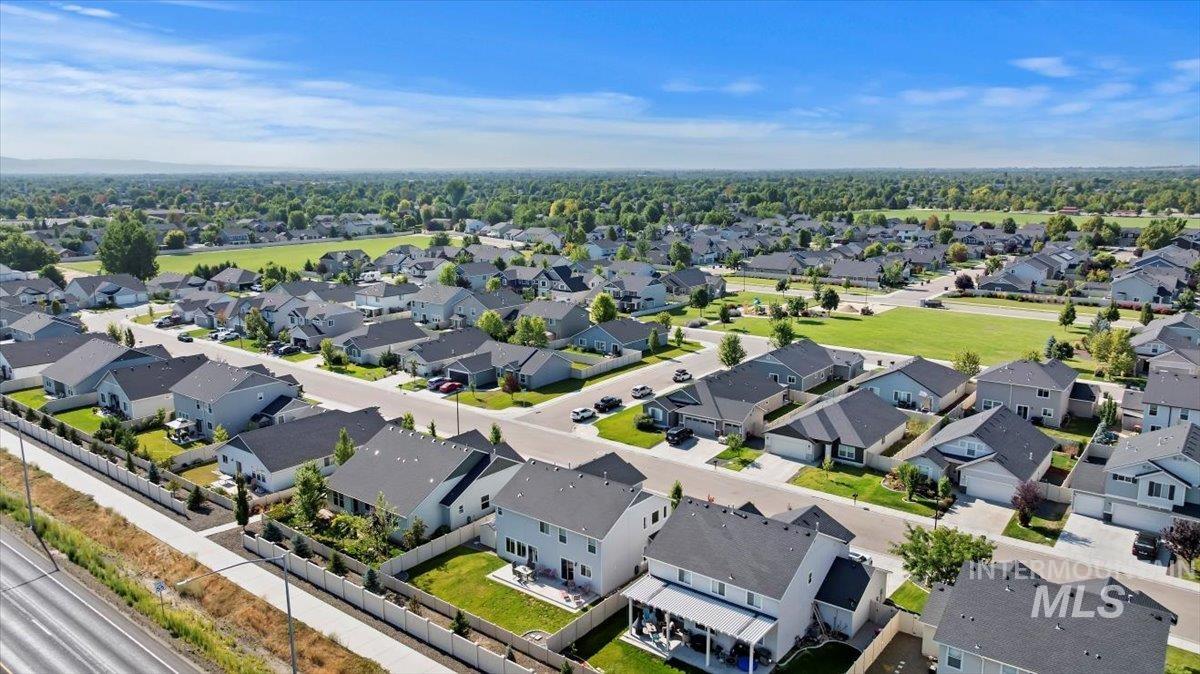 Meridian, Idaho, 83646, United States, 4 Bedrooms Bedrooms, ,3 BathroomsBathrooms,Residential,For Sale,1906214
