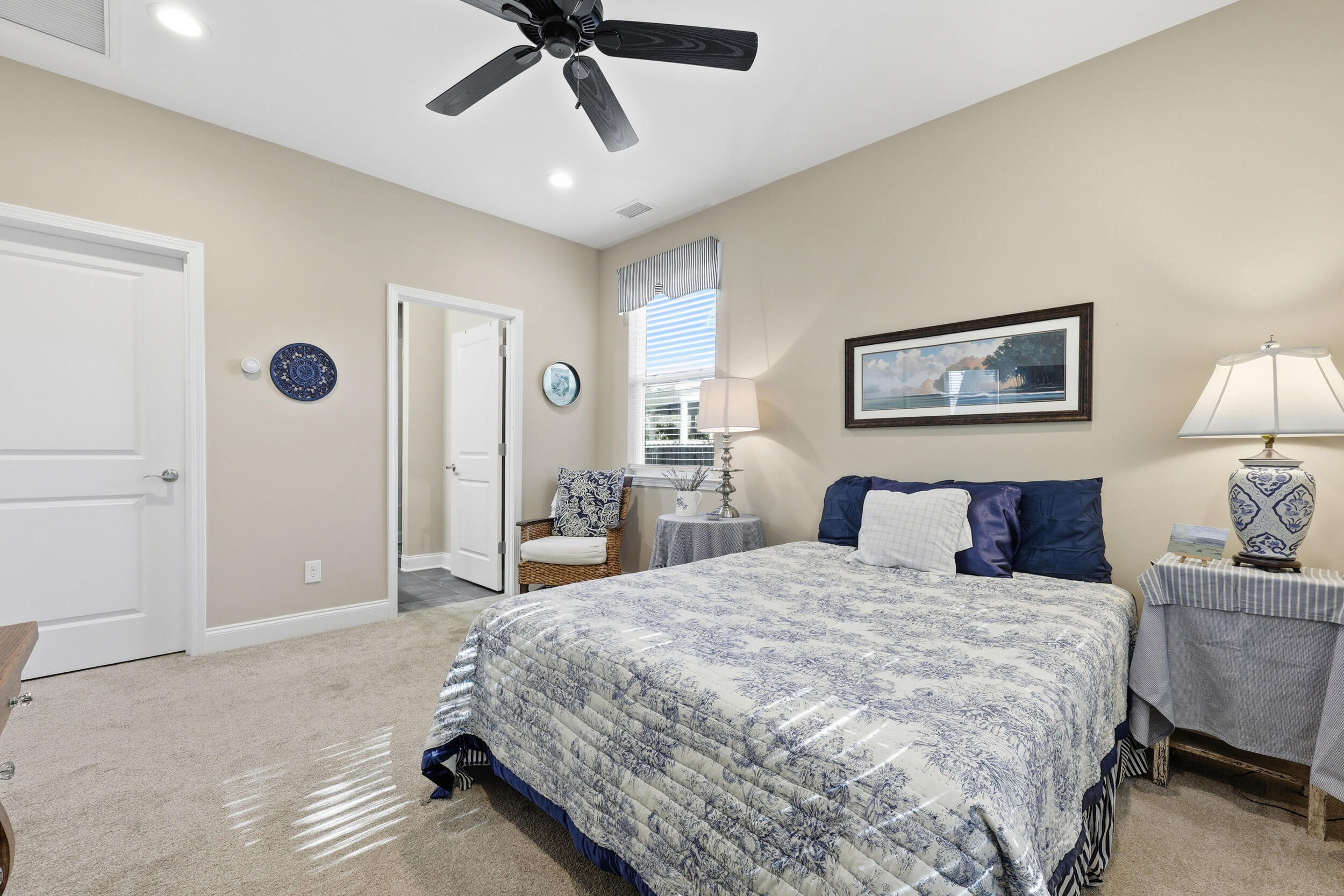 Mount Pleasant, South Carolina, 29466, United States, 3 Bedrooms Bedrooms, ,2 BathroomsBathrooms,Residential,For Sale,1992922