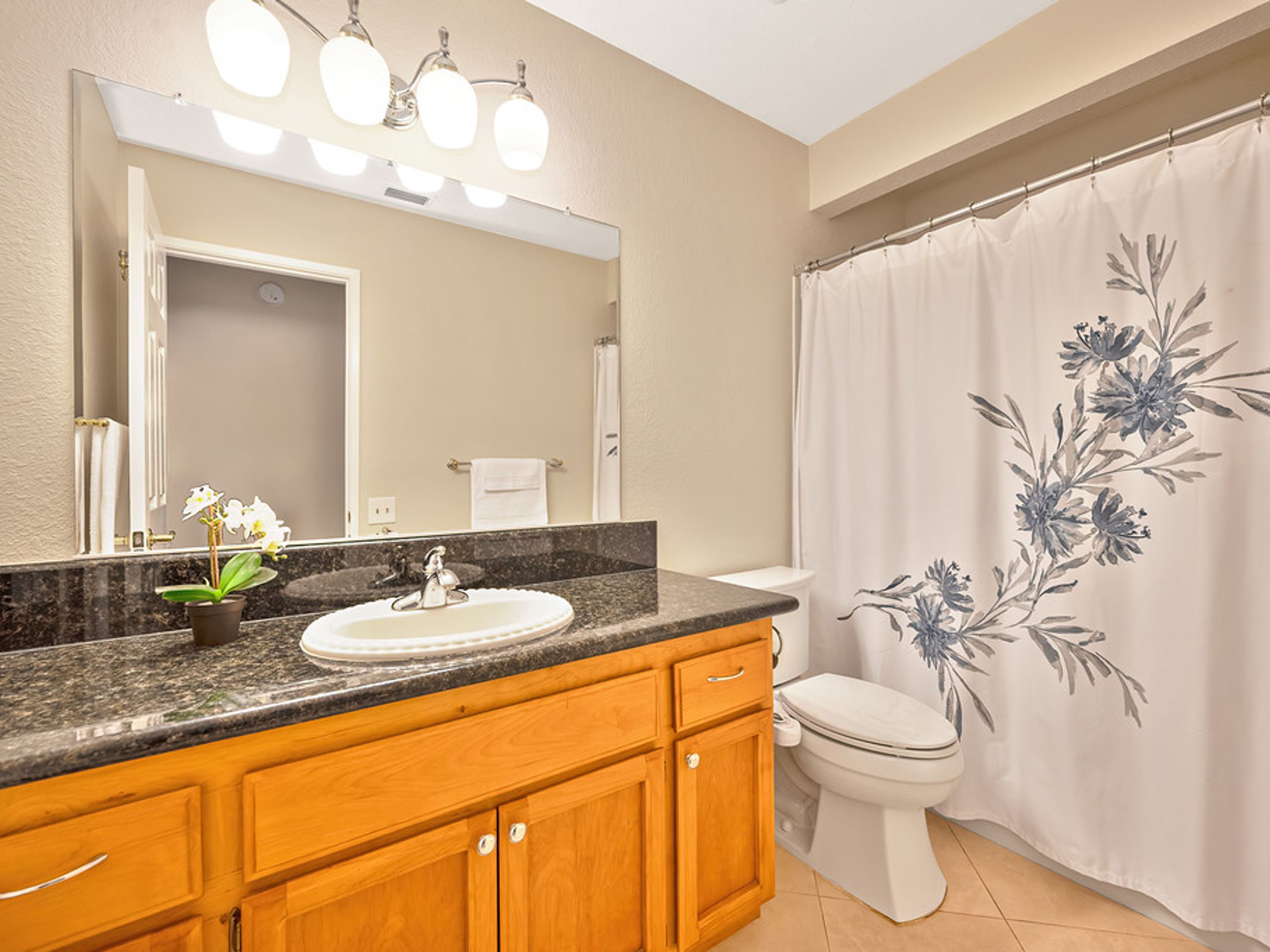  2712 Stoughton Way, Sacramento, CA 95827 - 物件實景