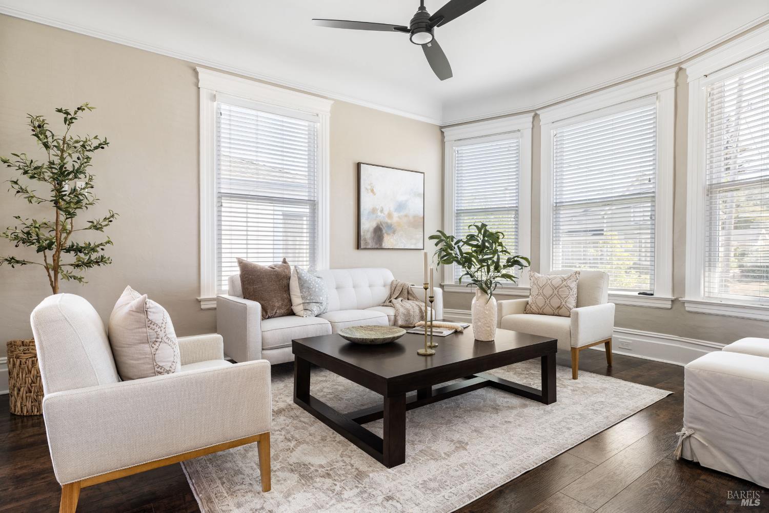 Petaluma, California, 94952, United States, 3 Bedrooms Bedrooms, ,2 BathroomsBathrooms,Residential,For Sale,1977520