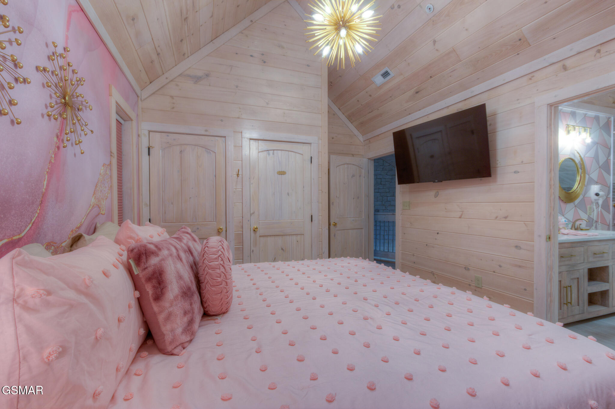 Sevierville, Tennessee, 37862, United States, 3 Bedrooms Bedrooms, ,5 BathroomsBathrooms,Residential,For Sale,1975393