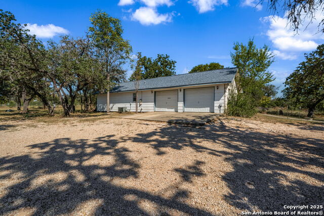 Medina, Texas, 78055, United States, 4 Bedrooms Bedrooms, ,3 BathroomsBathrooms,Residential,For Sale,1961277