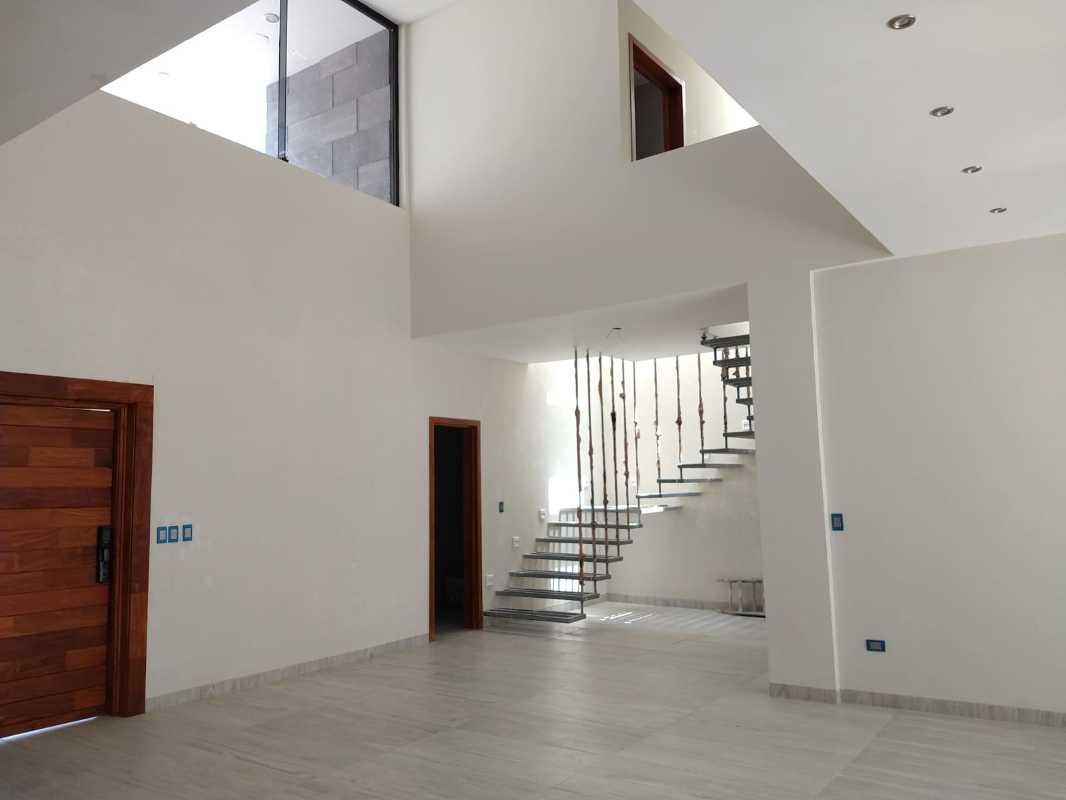 PROLONGACI?N HACIENDA DEL ROSARIO, Torreón, Coahuila de Zaragoza, 27106, Mexico, 4 Bedrooms Bedrooms, ,5 BathroomsBathrooms,Residential,For Sale,PROLONGACI?N HACIENDA DEL ROSARIO,1652963