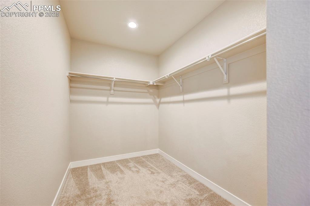 Colorado Springs, Colorado, 80925, United States, 5 Bedrooms Bedrooms, ,3 BathroomsBathrooms,Residential,For Sale,1850122