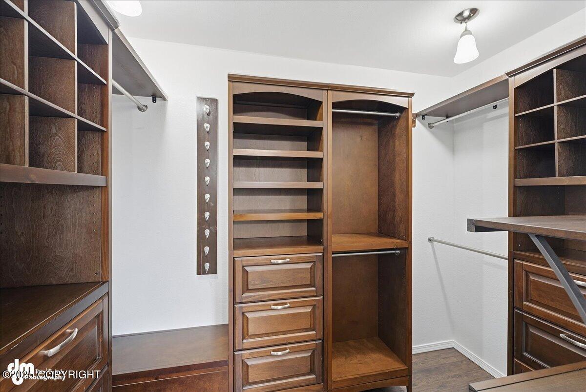 Sterling, Alaska, 99672, United States, 4 Bedrooms Bedrooms, ,3 BathroomsBathrooms,Residential,For Sale,1974036