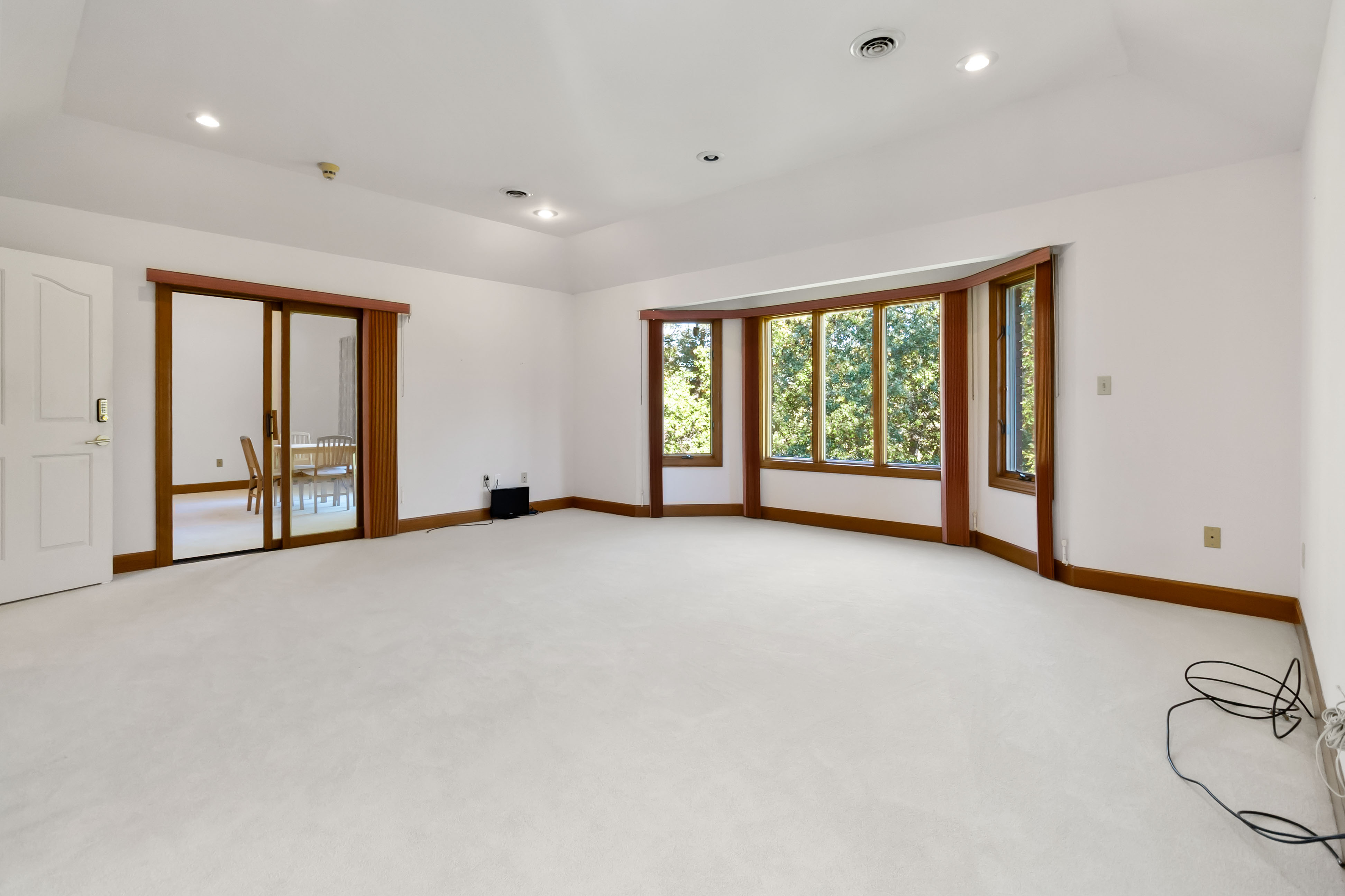 Somerset, Kentucky, 42501, United States, 4 Bedrooms Bedrooms, ,3 BathroomsBathrooms,Residential,For Sale,1980491