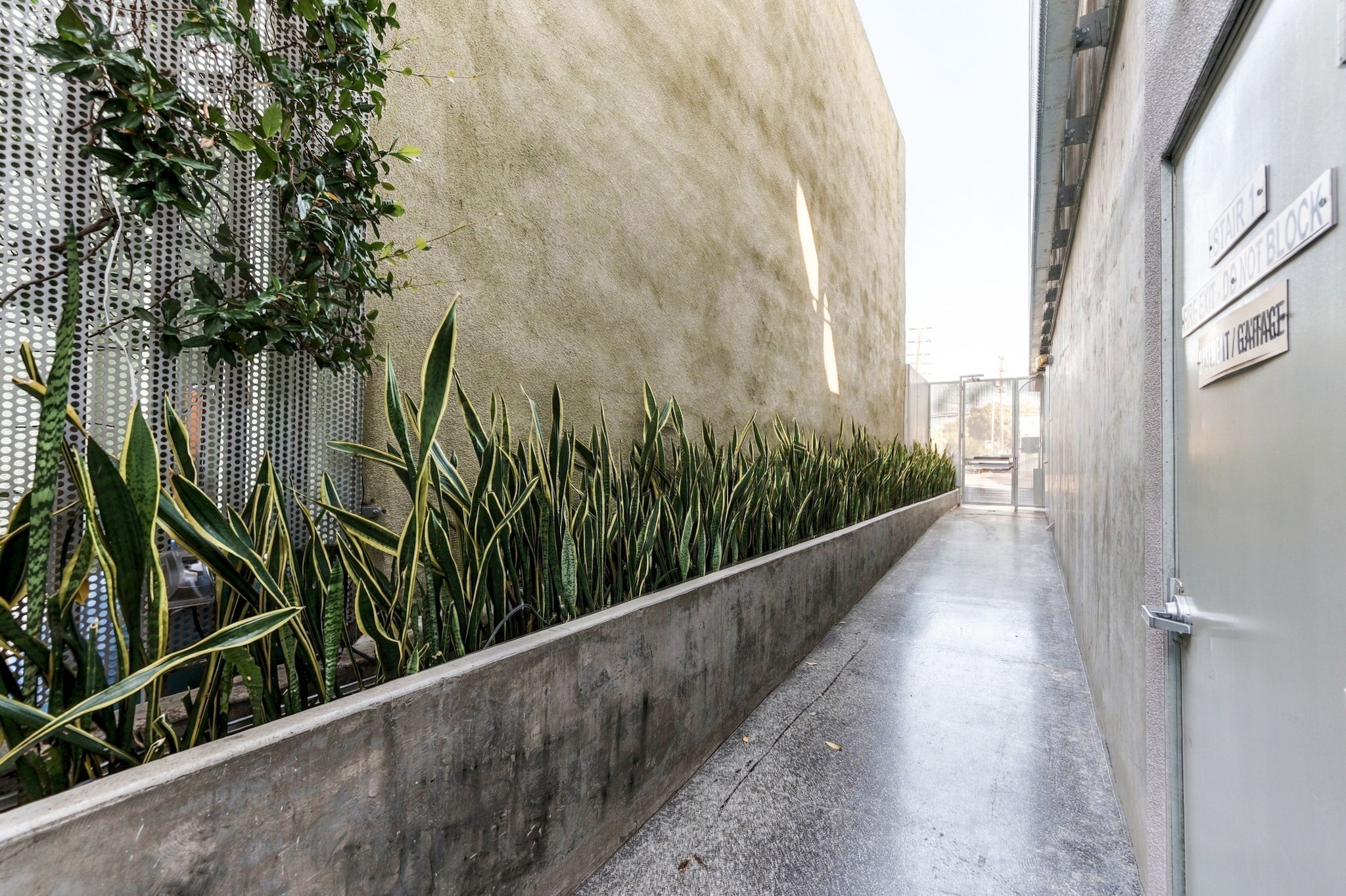  751 North Faifax Avenue - 物件實景