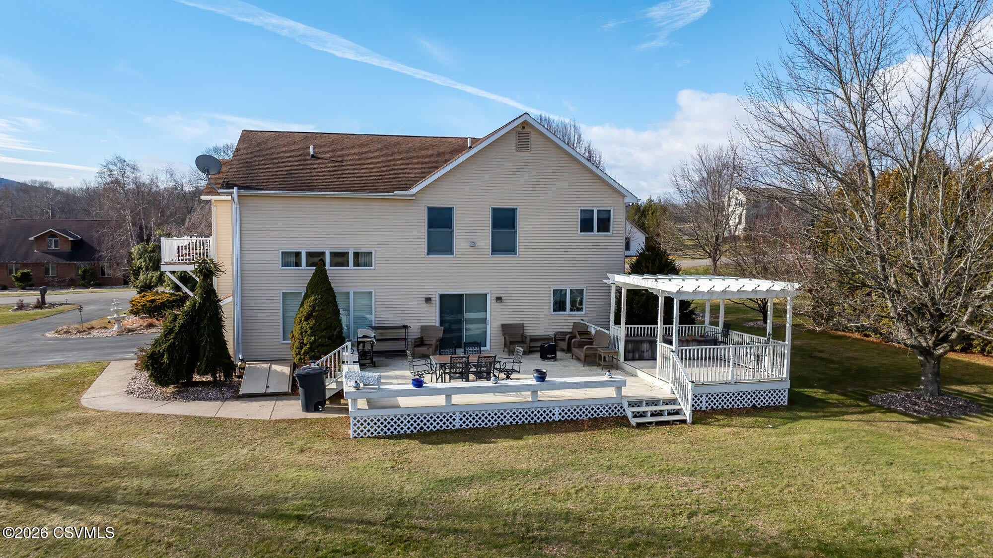 Bloomsburg, Pennsylvania, 17815, United States, 3 Bedrooms Bedrooms, ,4 BathroomsBathrooms,Residential,For Sale,2010041