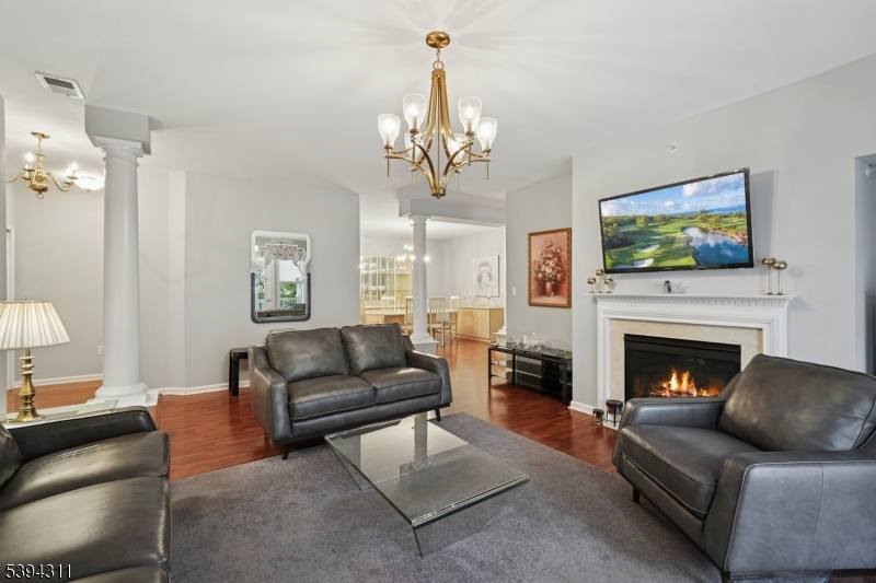 Cedar Grove Twp., New Jersey, 07009, United States, 2 Bedrooms Bedrooms, ,2 BathroomsBathrooms,Residential,For Sale,1989209