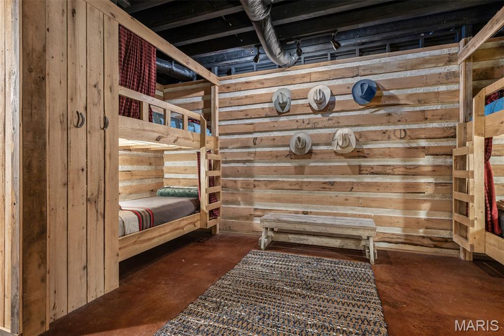 Farmington, Missouri, 63640, United States, 3 Bedrooms Bedrooms, ,4 BathroomsBathrooms,Residential,For Sale,1991980