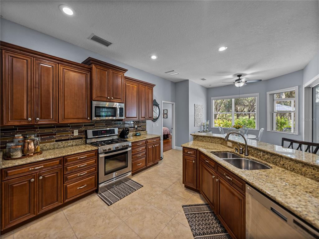 Lakeland, Florida, 33813, United States, 4 Bedrooms Bedrooms, ,3 BathroomsBathrooms,Residential,For Sale,1805132