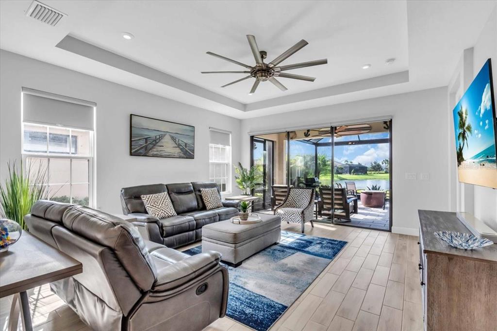 Palmetto, Florida, 34221, United States, 3 Bedrooms Bedrooms, ,2 BathroomsBathrooms,Residential,For Sale,1901922